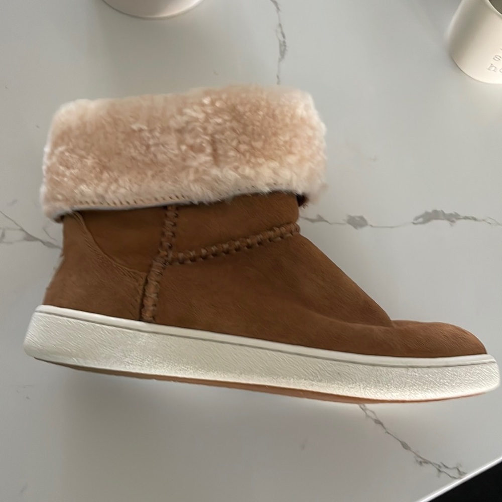 Hardly used bought from Victoria Secret online.